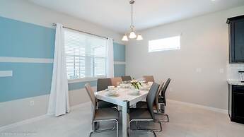 6 Bed 5 Ba Villa with Game Room, Pool & Spa