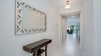 6 Bed 5 Ba Villa with Game Room, Pool & Spa