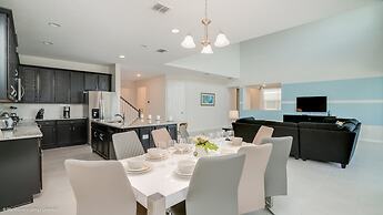 6 Bed 5 Ba Villa with Game Room, Pool & Spa