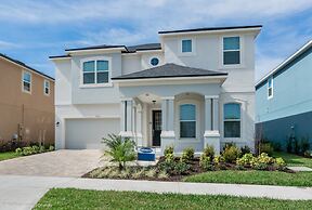 6 Bed 5 Ba Villa with Game Room, Pool & Spa