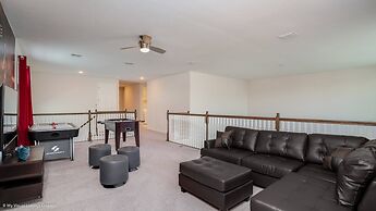 6 Bed 5 Ba Villa with Game Room, Pool & Spa