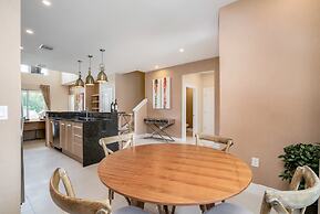 Modern Magic Village Resort Townhouse 3131bra