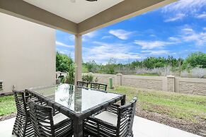 Modern Magic Village Resort Townhouse 3131bra