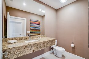 Modern Magic Village Resort Townhouse 3131bra