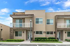 Modern Magic Village Resort Townhouse 3131bra