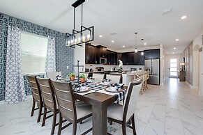 Champions Gate Resort 6 Bdrm Home