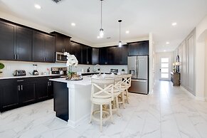 Champions Gate Resort 6 Bdrm Home