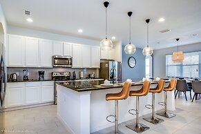 14 Bdrm 11 BA Sleeps 30