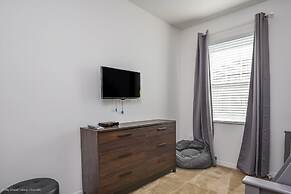 14 Bdrm 11 BA Sleeps 30