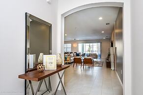 14 Bdrm 11 BA Sleeps 30