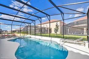 14 Bdrm 11 BA Sleeps 30