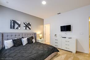 14 Bdrm 11 BA Sleeps 30