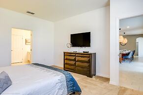 14 Bdrm 11 BA Sleeps 30