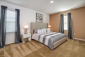 14 Bdrm 11 BA Sleeps 30