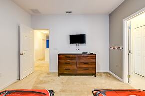 14 Bdrm 11 BA Sleeps 30