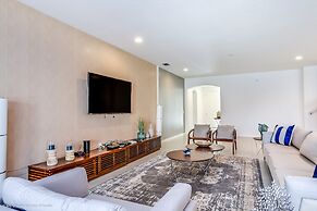 14 Bdrm 11 BA Sleeps 30