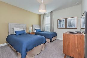 6 Bdrmgolf Coursegated Resort