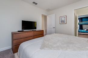 6 Bdrmgolf Coursegated Resort