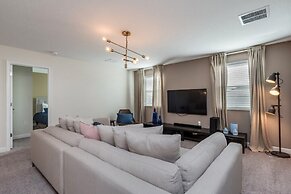 6 Bdrmgolf Coursegated Resort