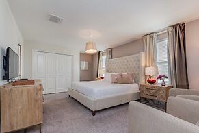 6 Bdrmgolf Coursegated Resort