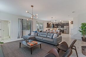 6 Bdrmgolf Coursegated Resort