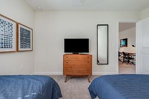 6 Bdrmgolf Coursegated Resort