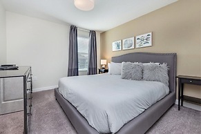 6 Bdrmgolf Coursegated Resort