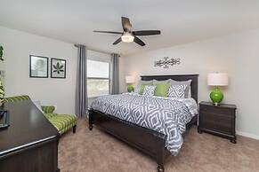 Elegant, Beautiful 5 Bed 5,5 Bath House w Pool 1879