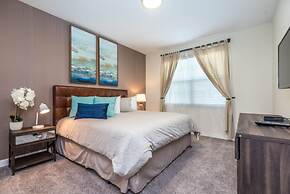 6 Bedroom 5 Bathroom Vacation Home