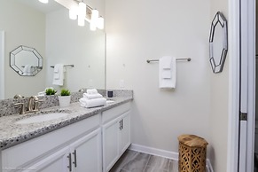 6 Bedroom 5 Bathroom Vacation Home