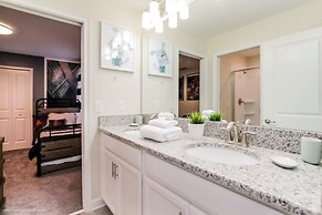 6 Bedroom 5 Bathroom Vacation Home