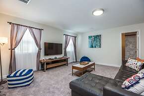 6 Bedroom 5 Bathroom Vacation Home