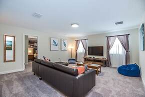 6 Bedroom 5 Bathroom Vacation Home