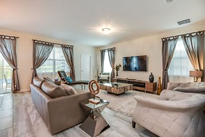 6 Bedroom 5 Bathroom Vacation Home