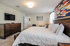 6 Bedroom 5 Bathroom Vacation Home