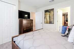 6 Bedroom 5 Bathroom Vacation Home