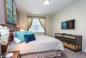 6 Bedroom 5 Bathroom Vacation Home