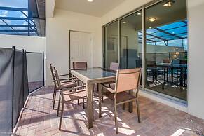 4bed 3Ba Home With Pool at Windsor