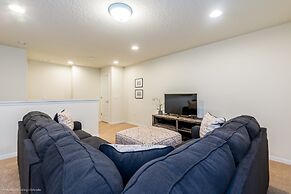 4bed 3Ba Home With Pool at Windsor