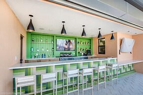 9 BD 6.5 BH With Pool, Spa and GR