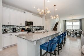 9 BD 6.5 BH With Pool, Spa and GR