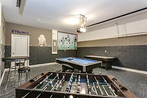6bed 4Ba Villa Game Room Pool Spa