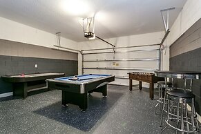 6bed 4Ba Villa Game Room Pool Spa