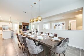 9 Bdrm 6,5 B Villa W Private Pool