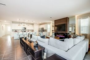 9 Bdrm 6,5 B Villa W Private Pool