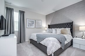 9 Bdrm 6,5 B Villa W Private Pool