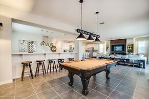 9 Bdrm 6,5 B Villa W Private Pool