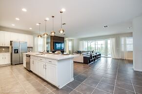 9 Bdrm 6,5 B Villa W Private Pool