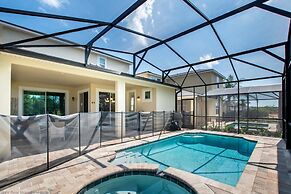 Spectacular 6 Bedroom 5 Bathroom House