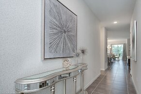 Spectacular 6 Bedroom 5 Bathroom House